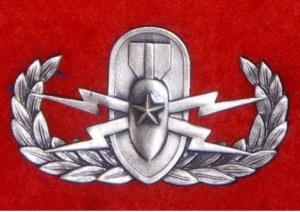 Explosive Ordnance Disposal ( EOD) senior  badge